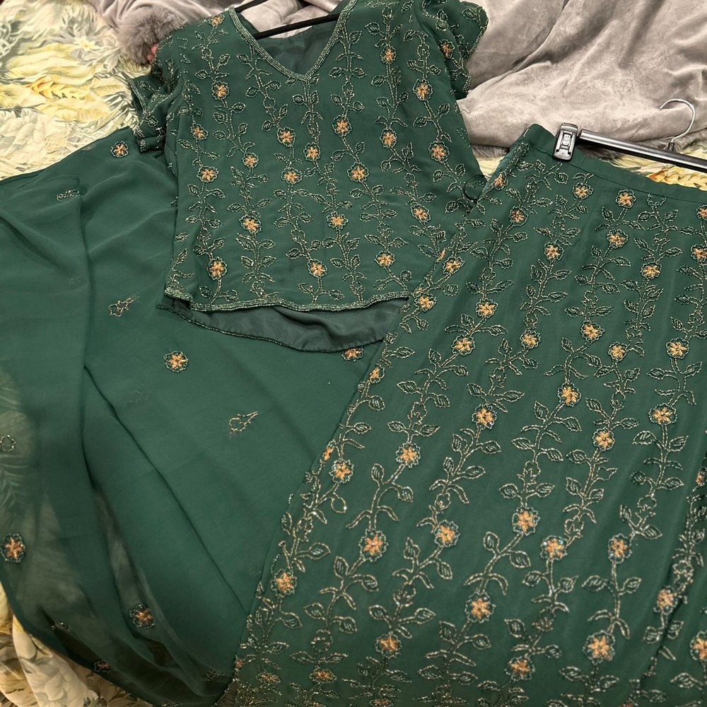 Green Embroidered Three-Piece Set